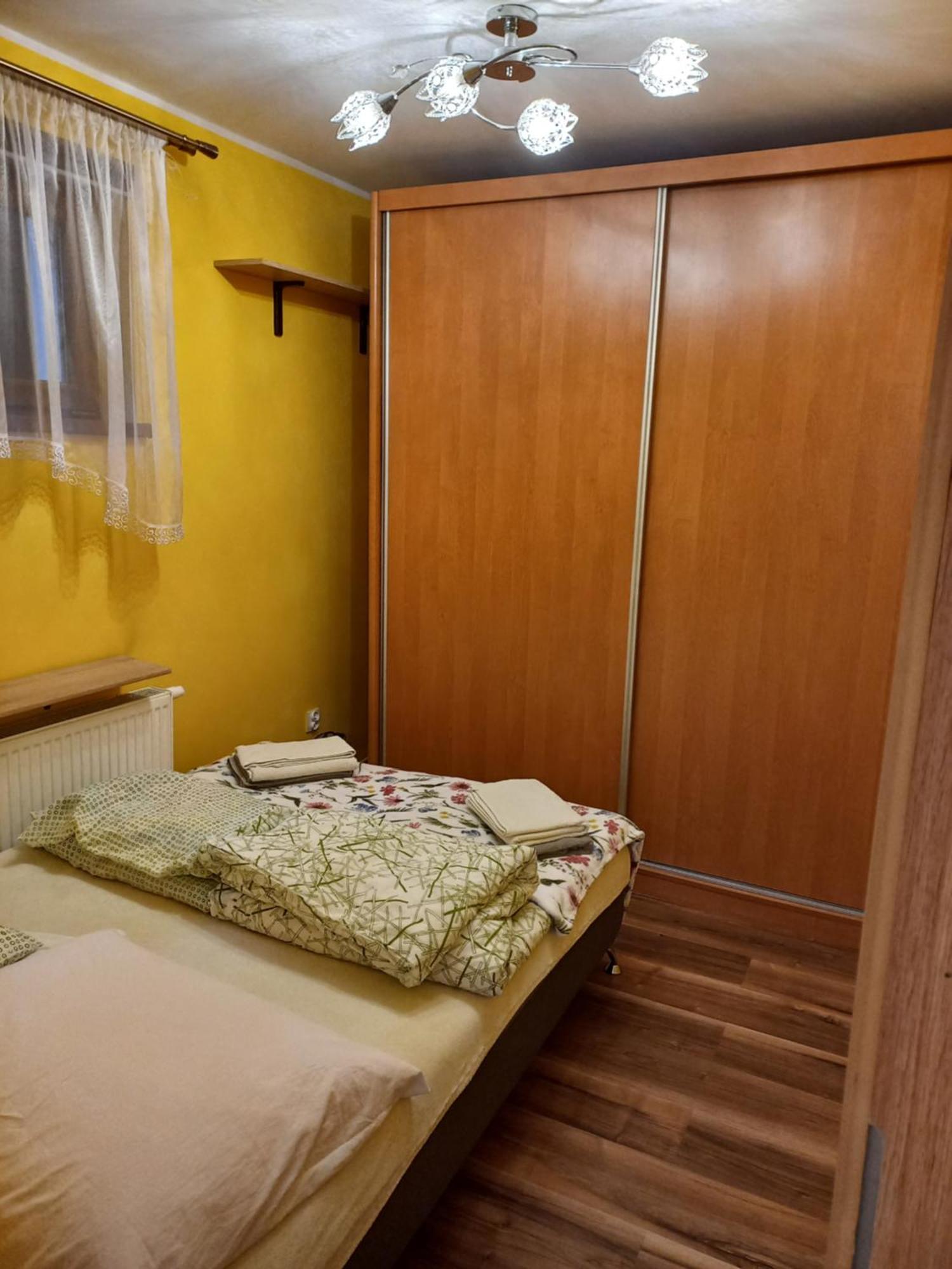 Apartament-Mieszkanie Gniezno-Na Doby المظهر الخارجي الصورة
